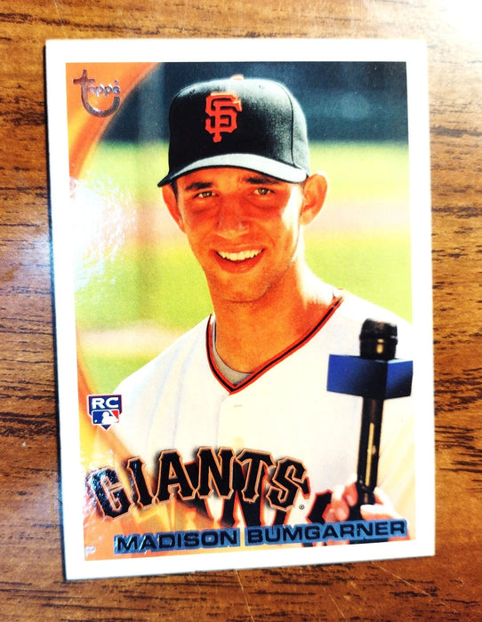 (2) 2010 TOPPS UPDATE #105 "VINTAGE THROWBACK" + REG "RC CARD" MADISON BUMGARNER