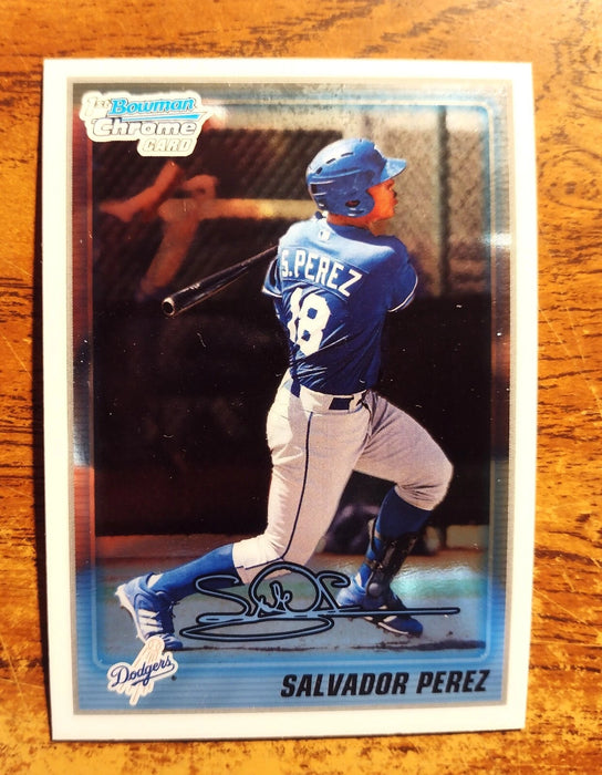 2010 BOWMAN CHROME #BCP124 SALVADOR PEREZ "ROOKIE CARD" ROYALS-DODGERS