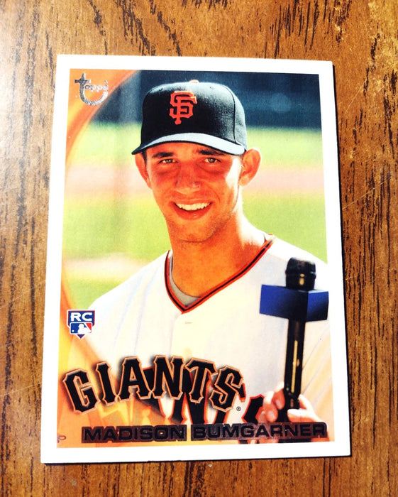 (2) 2010 TOPPS UPDATE #105 "VINTAGE THROWBACK" + REG "RC CARD" MADISON BUMGARNER
